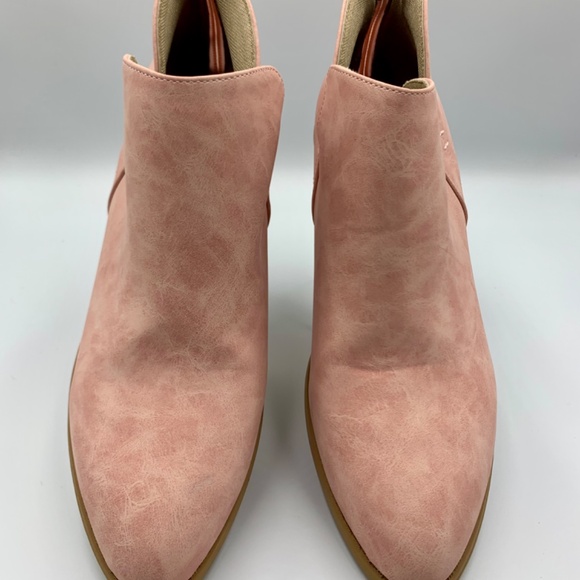 Ladies pink slip on ankle boots with zippered back and western toe - Picture 2 of 10